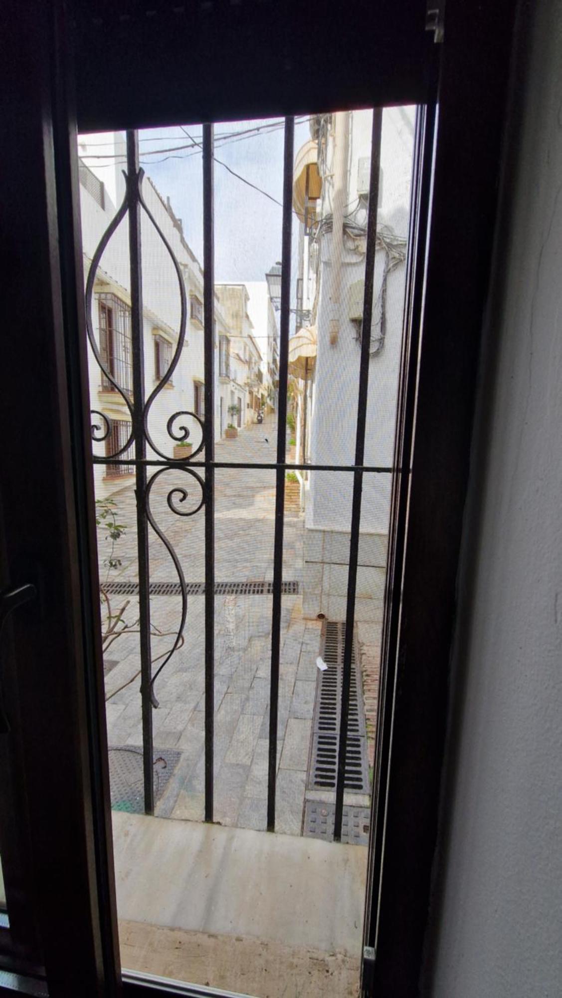 Double Room,1743230081:JPEG
